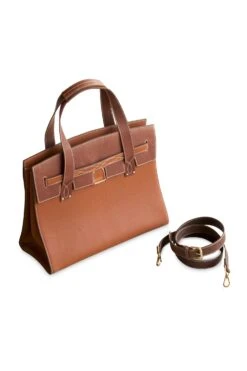 Oakbark & Chrome Stable Tote 11 Oakbark & Chrome Stable Tote -Equestrian Clothing Store OakbarkChrome StableTote side