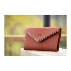 Penelope Little Letter Wallet 16 Penelope Little Letter Wallet -Equestrian Clothing Store portefeuille little letter cognac 1